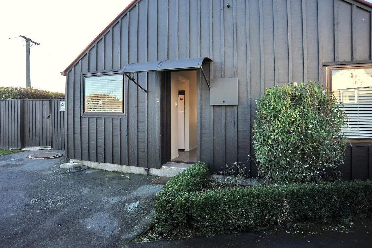 Gordon Villa 1 - Christchurch Holiday Homes New Zealand