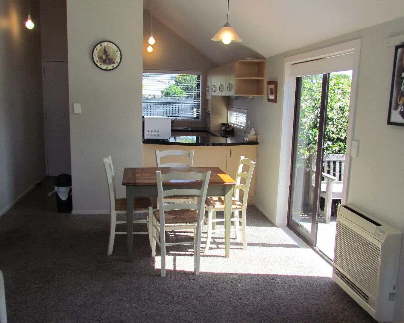 Gordon Villa 1 - Christchurch Holiday Homes